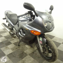 Suzuki 750 Gsx-F de 2003 en RIV