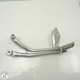Platine repose pied arrière gauche Yamaha 125 yzf 2019